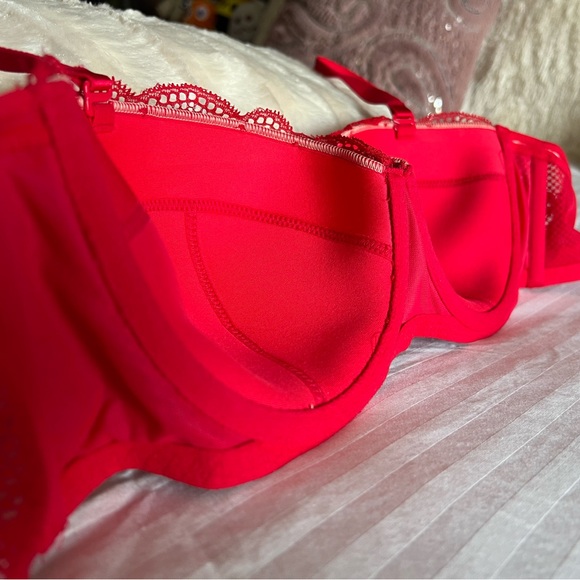 Victoria Secret Very Sexy Balconet Red Lace Bra - Picture 9 of 11